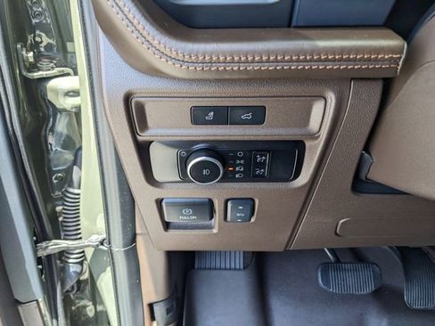 Used 2024 Ford Expedition Max King Ranch AWD/4WD image 32
