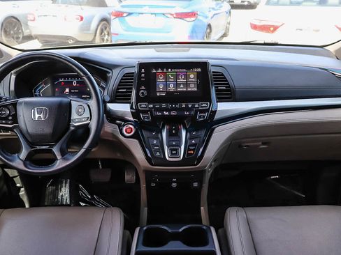 Used 2022 Honda Odyssey Touring image 14