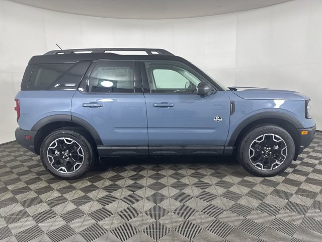 Certified 2025 Ford Bronco Sport Outer Banks w/ Outer Banks Tech Package+ AWD/4WD image 2