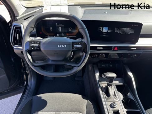 New 2026 Kia Sorento LX FWD image 14