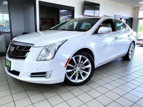 Used 2016 Cadillac XTS Luxury AWD/4WD image 2