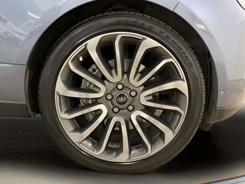 Used 2020 Land Rover Range Rover HSE image 97