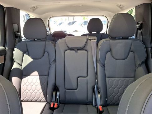 Certified 2025 Volvo XC90 B6 Plus AWD/4WD image 13