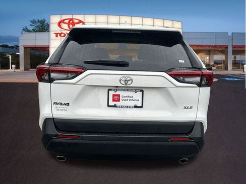 Certified 2020 Toyota RAV4 XLE w/ Convenience Package FWD image 30