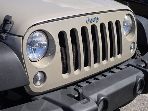 Used 2016 Jeep Wrangler Sport w/ Quick Order Package 23S AWD/4WD image 8