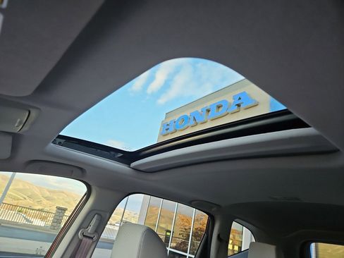 Used 2019 Honda CR-V EX image 12