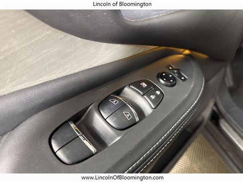 Used 2015 Nissan Murano SL w/ SL Technology Package image 59