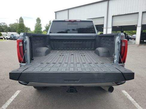 Used 2024 GMC Sierra 3500 Denali w/ Denali Reserve Package AWD/4WD image 9