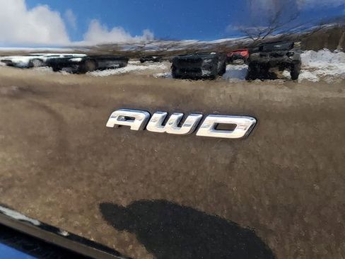 Used 2024 Ford Edge SEL w/ Convenience Package image 7