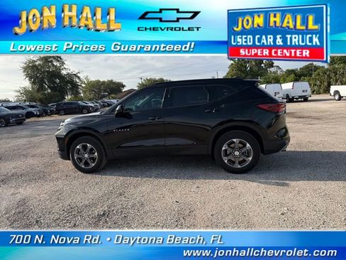 Used 2024 Chevrolet Blazer LT w/ Convenience Package FWD image 5