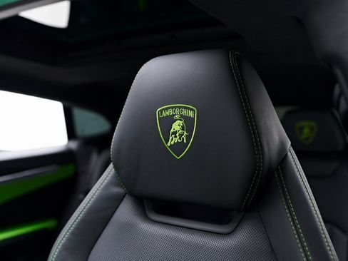 Used 2022 Lamborghini Urus image 55