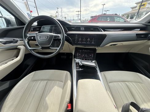 Used 2019 Audi e-tron Premium Plus AWD/4WD image 18