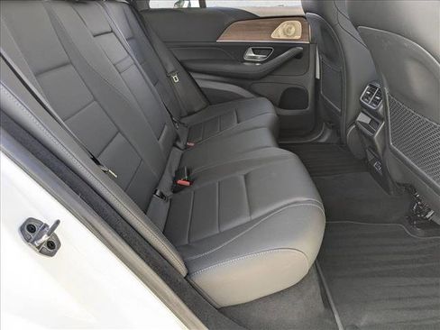 Used 2025 Mercedes-Benz GLE 350 4MATIC image 21