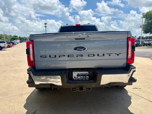 Used 2024 Ford F350 Lariat w/ Lariat Ultimate Package AWD/4WD image 4