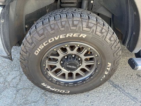 Used 2016 RAM 2500 Tradesman w/ Chrome Appearance Group image 11