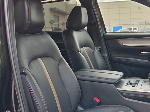 Used 2024 MAZDA CX-90 Plug-In Hybrid w/ Premium Plus AWD/4WD image 27