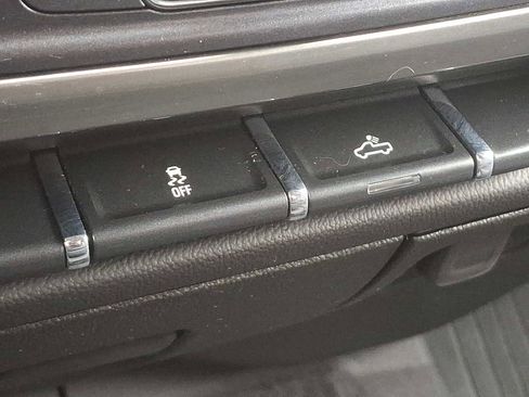 Used 2019 Chevrolet Silverado 1500 LT w/ All Star Edition image 23