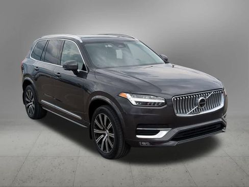 Used 2024 Volvo XC90 B6 Plus w/ Protection Package Premier AWD/4WD image 8