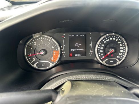 Used 2015 Jeep Renegade Latitude w/ Cold Weather Group image 26