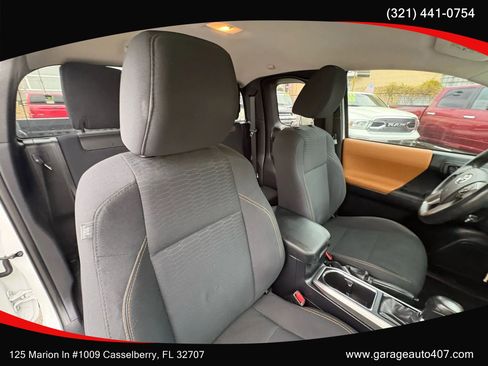 Used 2017 Toyota Tacoma SR5 image 28