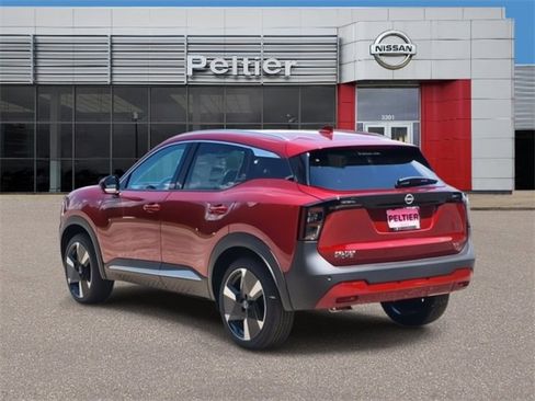 New 2025 Nissan Kicks SR image 3