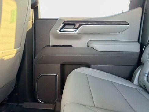 New 2026 GMC Sierra 1500 SLT w/ SLT Premium Plus Package image 14