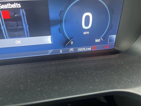 Used 2024 Ford Expedition Limited image 11