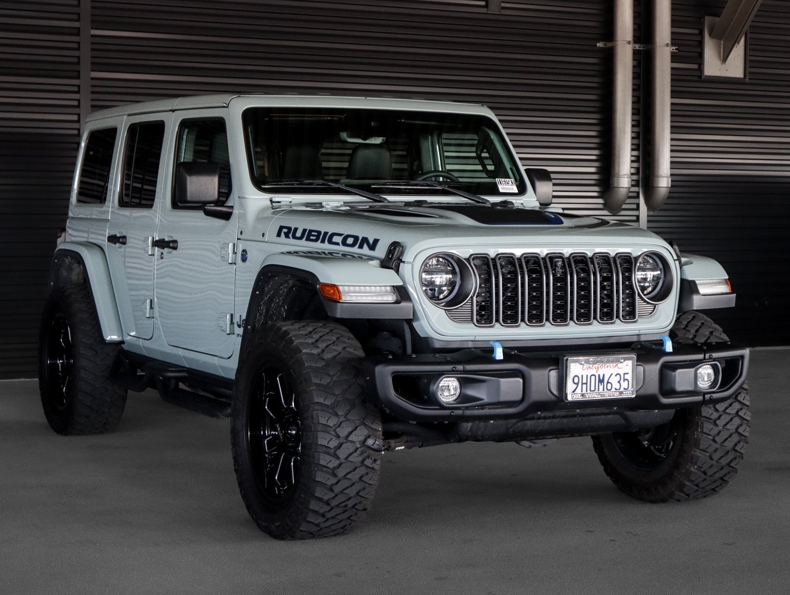 Used 2024 Jeep Wrangler Unlimited Rubicon 4xe AWD/4WD image 13