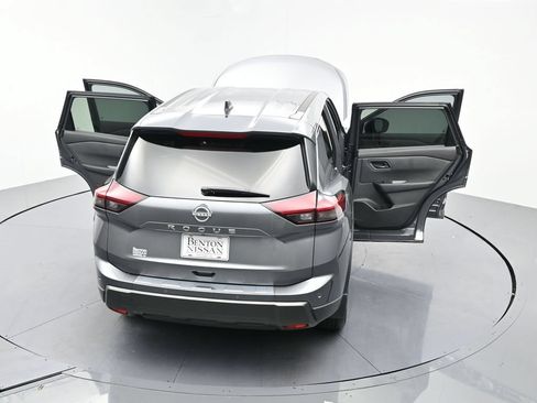 Used 2026 Nissan Rogue S FWD image 24