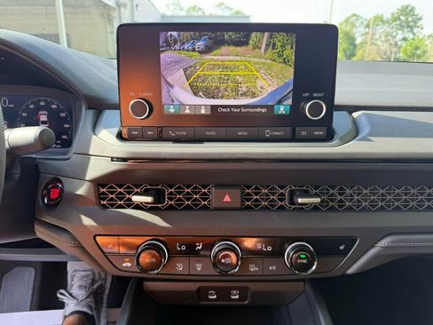 Used 2024 Honda Accord EX image 6