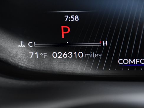 Certified 2025 Acura MDX SH-AWD w/ Technology Package image 17