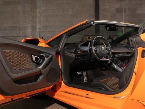 Used 2019 Lamborghini Huracan LP 580-2 image 23