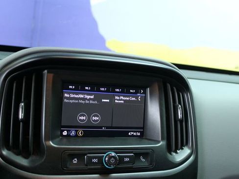 Used 2022 Chevrolet Colorado W/T w/ Custom Special Edition image 16