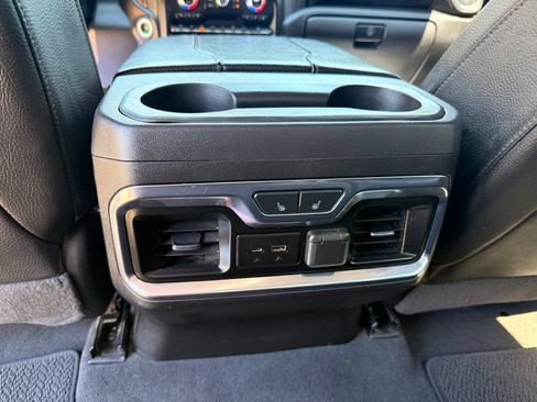Used 2023 GMC Sierra 2500 Denali w/ Denali Ultimate Package AWD/4WD image 27