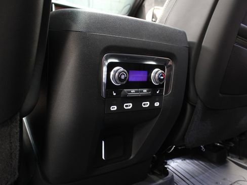 Used 2024 GMC Yukon XL Denali Ultimate image 41