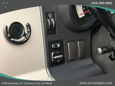 Used 2008 Toyota FJ Cruiser 4WD image 24