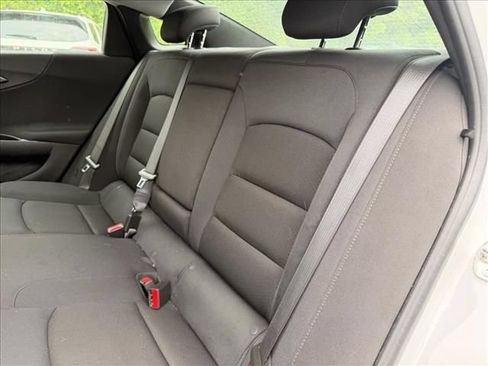 Used 2023 Chevrolet Malibu LT FWD image 16