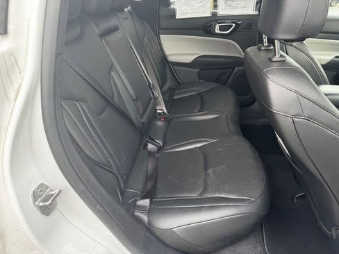 Certified 2025 Jeep Compass Limited w/ Elite Group AWD/4WD image 16