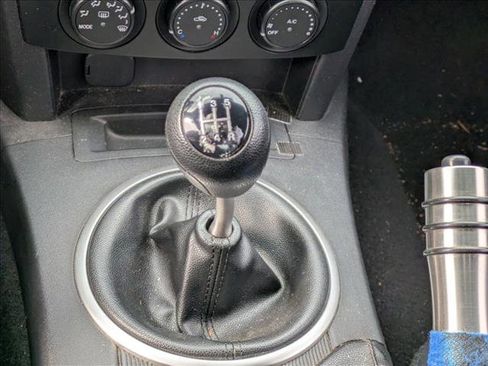 Used 2008 MAZDA MX-5 Miata Sport image 10