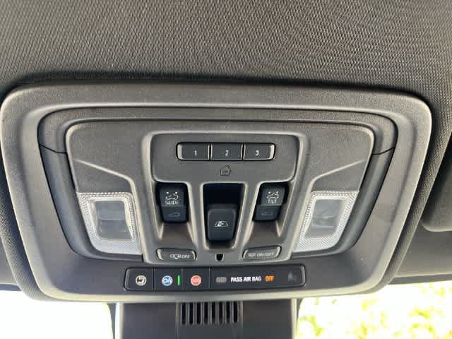 Used 2024 Chevrolet Silverado 2500 High Country w/ High Country Premium Package AWD/4WD image 34