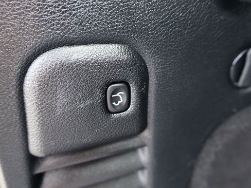 Used 2018 Jeep Grand Cherokee Limited AWD/4WD image 15