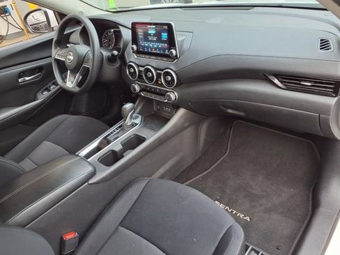 Used 2024 Nissan Sentra SV FWD image 27