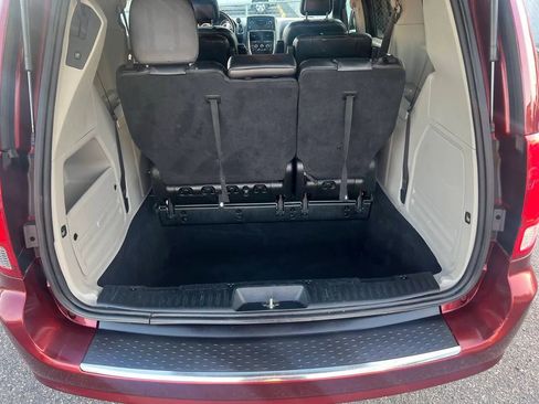 Used 2017 Dodge Grand Caravan SXT FWD image 14