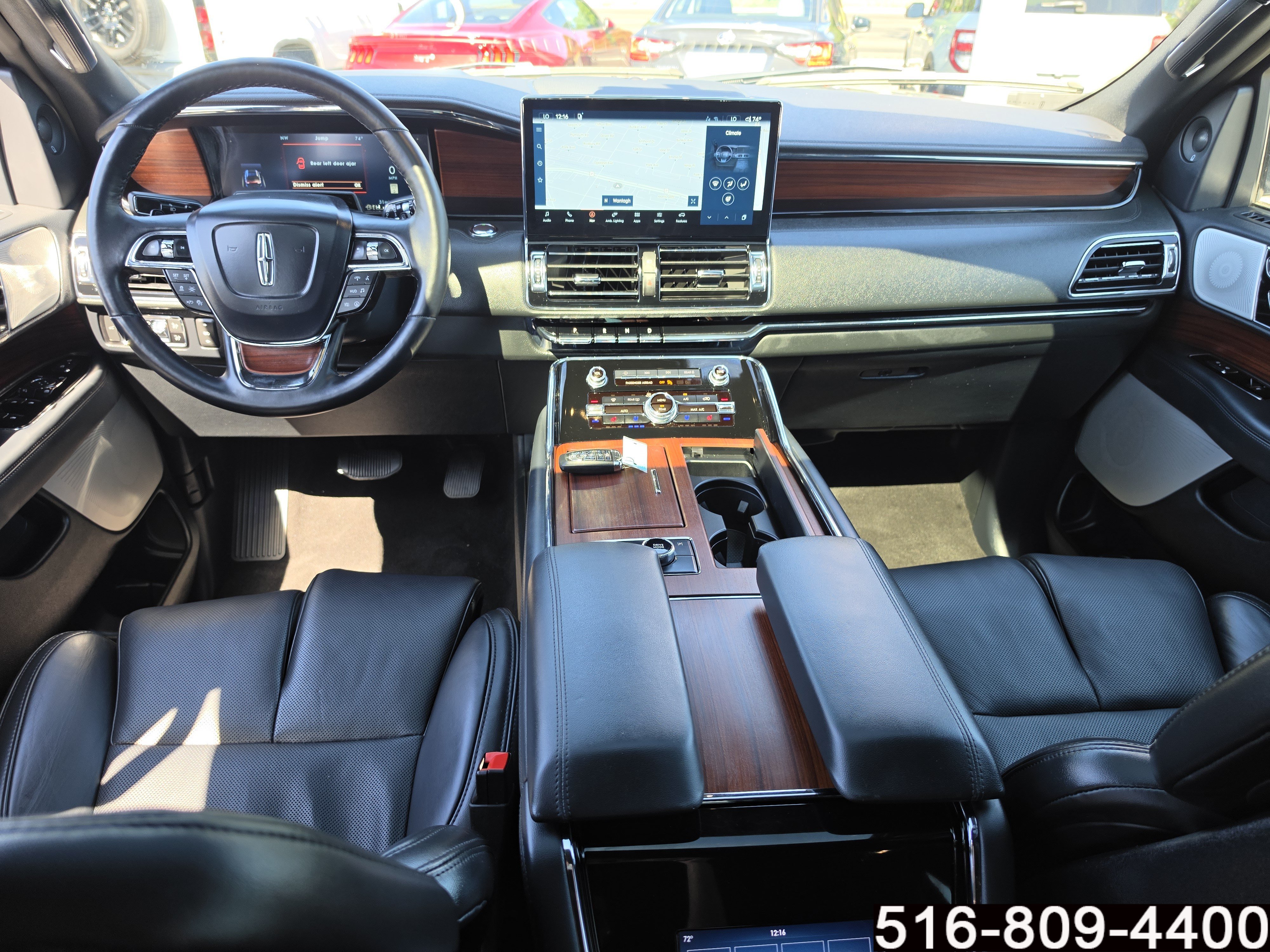 Used 2023 Lincoln Navigator Reserve AWD/4WD image 13