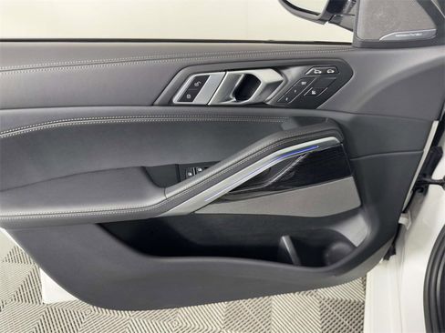 Used 2025 BMW X6 M60i w/ Parking Assistance Package image 17