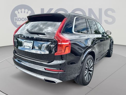 Used 2021 Volvo XC90 T5 Momentum w/ Climate Package AWD/4WD image 16