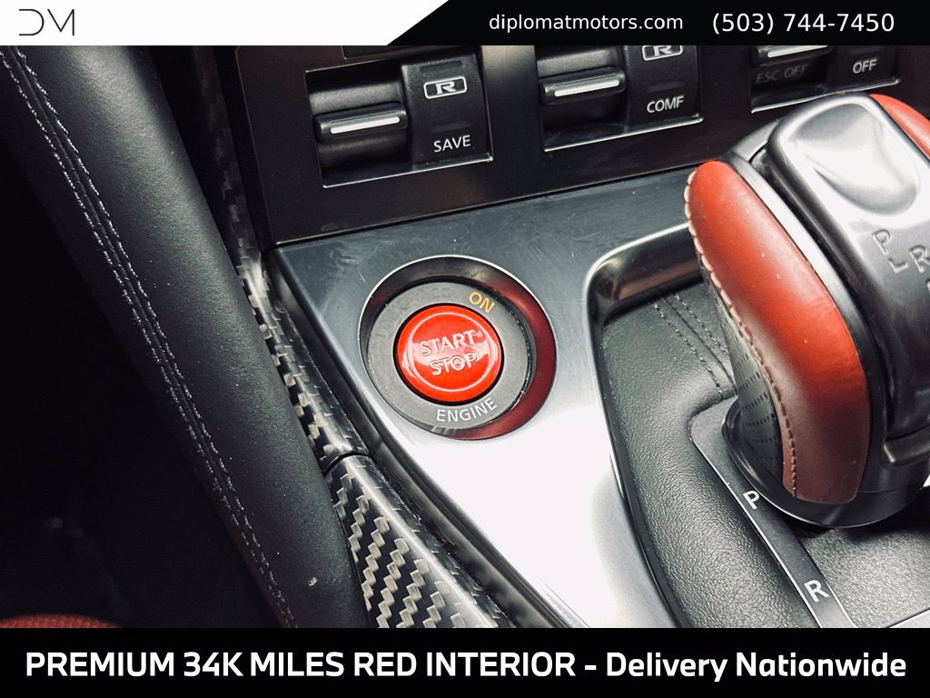 Used 2018 Nissan GT-R Premium w/ Premium Interior Package AWD/4WD image 35