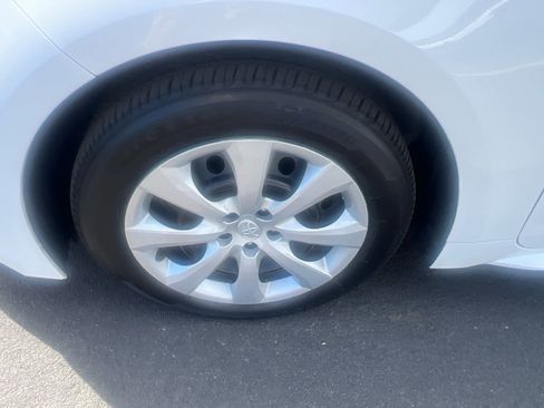 Certified 2024 Toyota Corolla LE image 6