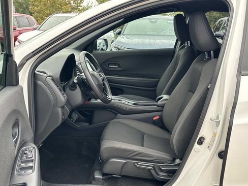 Used 2022 Honda HR-V Sport image 17