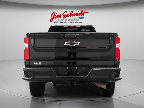 Used 2024 Chevrolet Silverado 2500 High Country w/ High Country Premium Package image 5